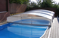 Odsuvné zastřešení bazénu - polykarbonát (2)
